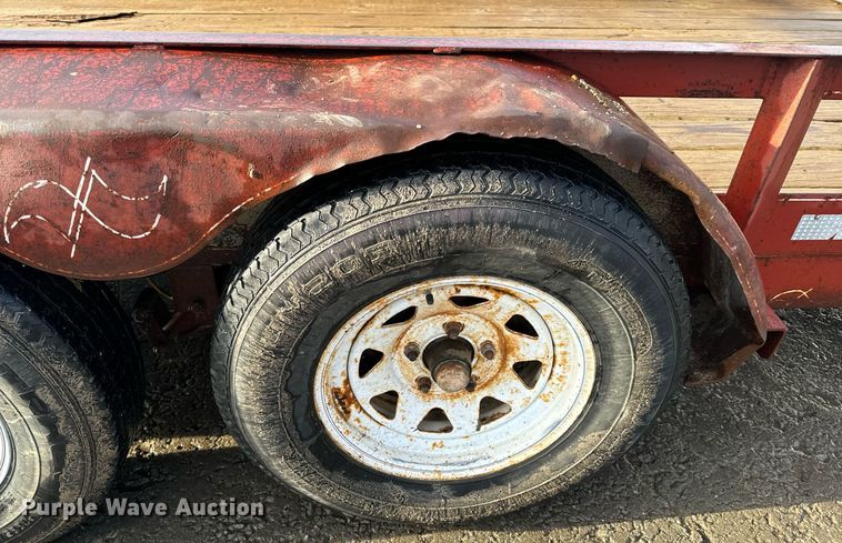 image for item EH6592 2003 Maxwell Deluxe utility trailer