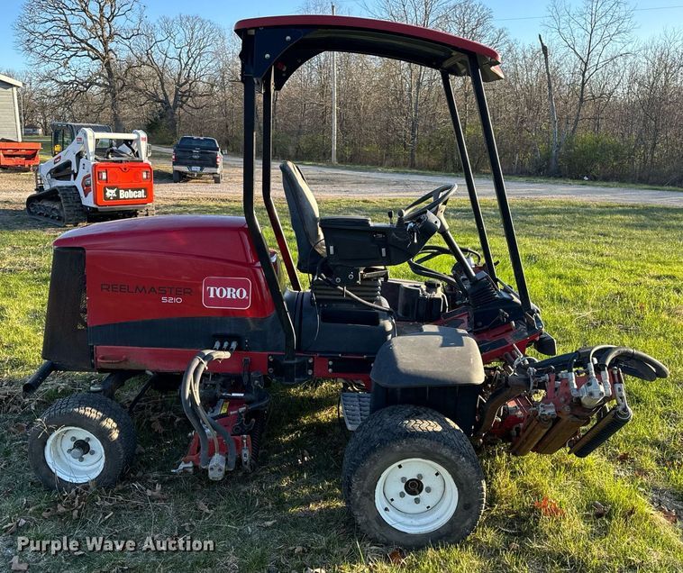 image for item EH6595 Toro ReelMaster 5210 reel mower