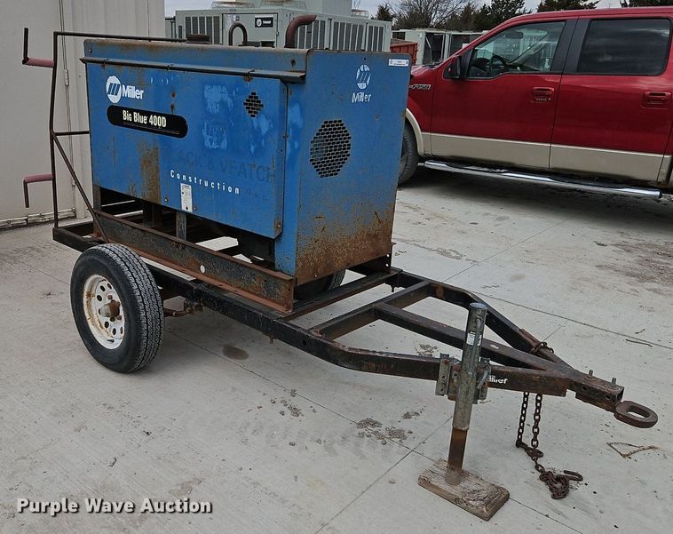 image for item EI3597 Miller Big Blue 400D welder