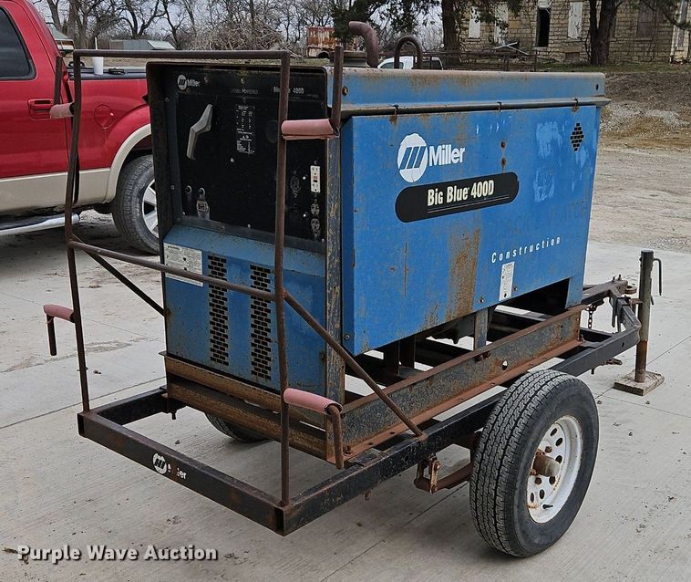 image for item EI3597 Miller Big Blue 400D welder