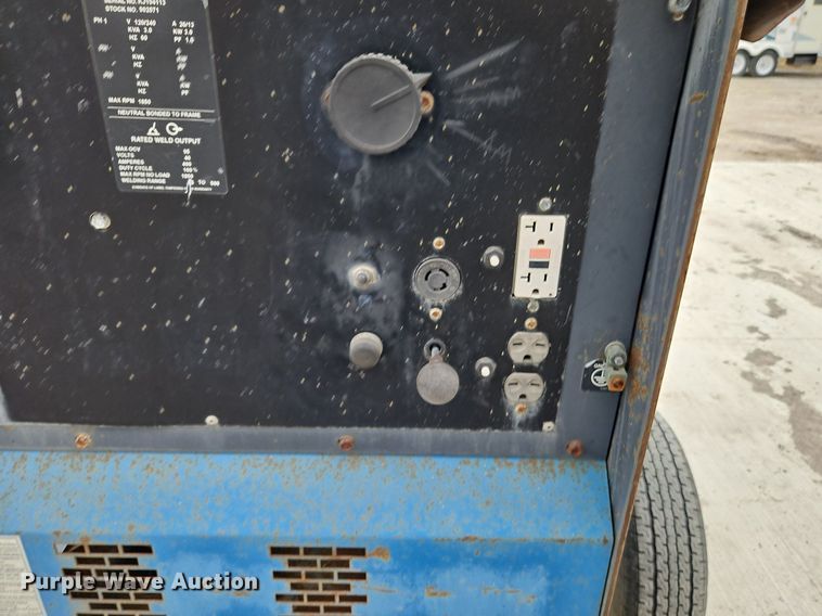 image for item EI3597 Miller Big Blue 400D welder