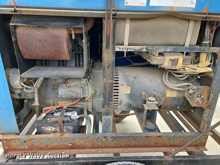 image for item EI3597 Miller Big Blue 400D welder