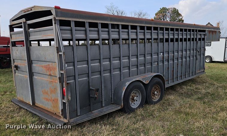 image for item EI3603 1992 Titan livestock trailer