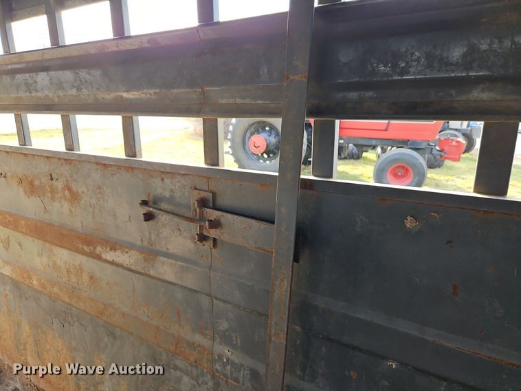 image for item EI3603 1992 Titan livestock trailer