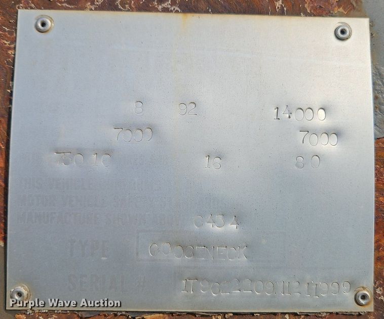 image for item EI3603 1992 Titan livestock trailer