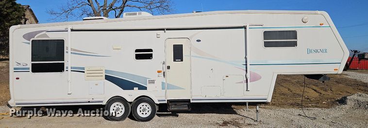 image for item EI3604 2000 Jayco 3310 RLS Designer camper