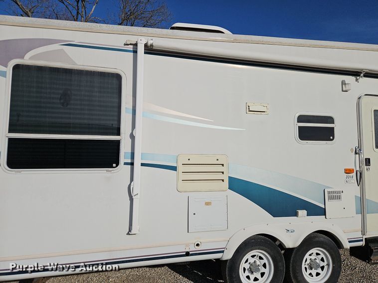 image for item EI3604 2000 Jayco 3310 RLS Designer camper