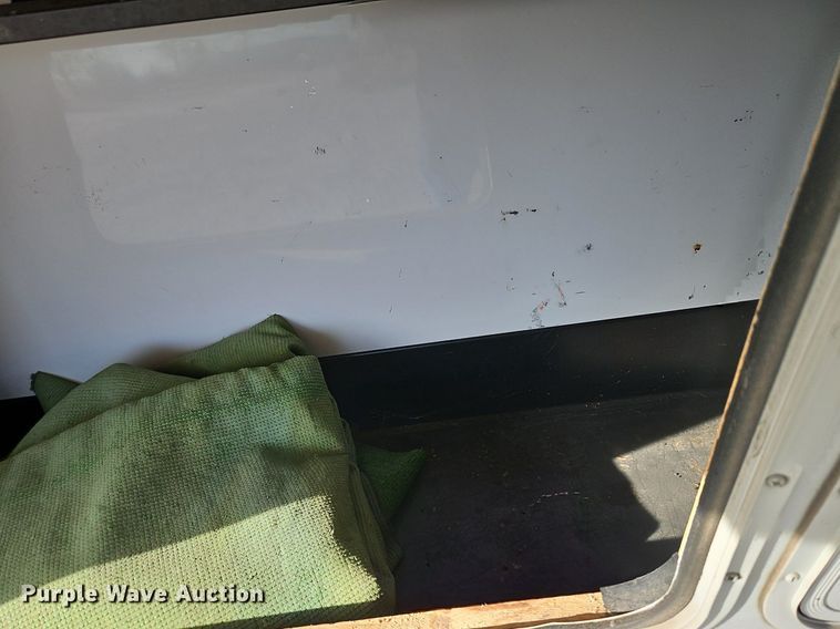 image for item EI3604 2000 Jayco 3310 RLS Designer camper