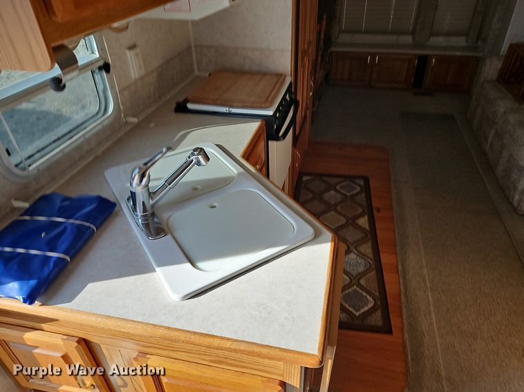 image for item EI3604 2000 Jayco 3310 RLS Designer camper