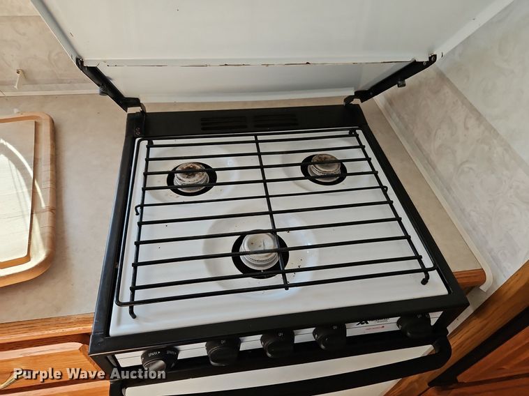 image for item EI3604 2000 Jayco 3310 RLS Designer camper