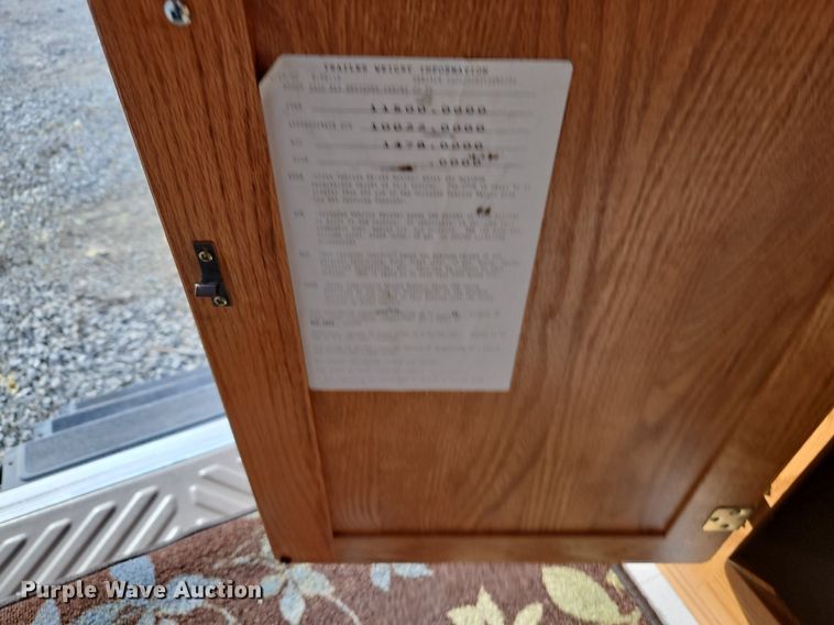 image for item EI3604 2000 Jayco 3310 RLS Designer camper