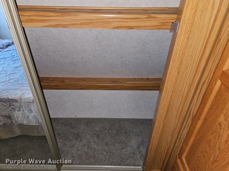 image for item EI3604 2000 Jayco 3310 RLS Designer camper