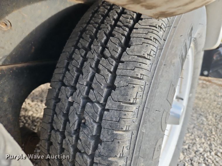 image for item EI3604 2000 Jayco 3310 RLS Designer camper