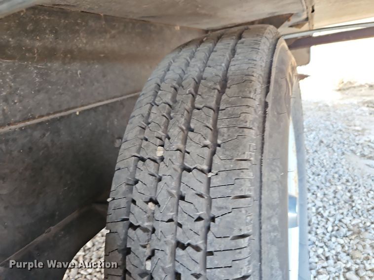 image for item EI3604 2000 Jayco 3310 RLS Designer camper