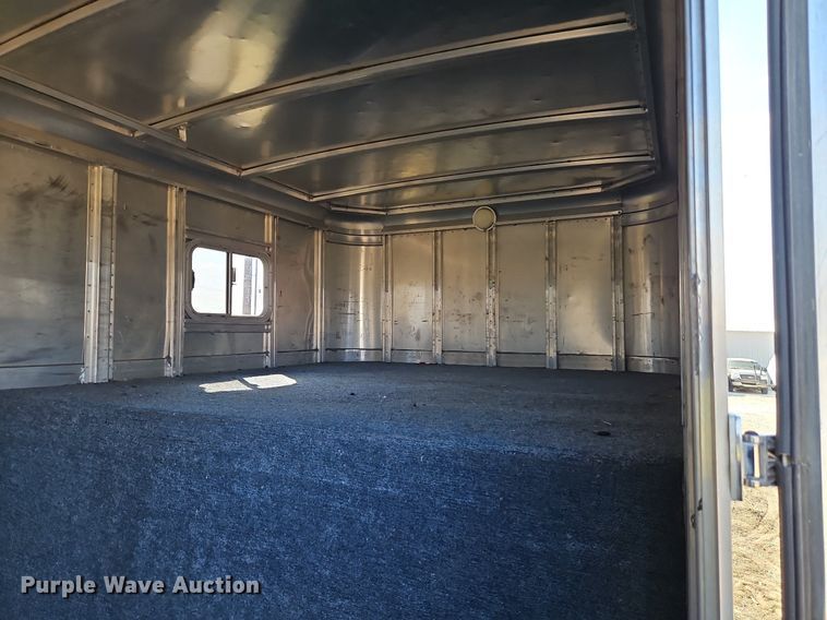 image for item EI3605 1988 Feather Lite livestock trailer