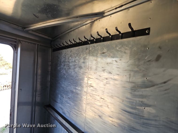 image for item EI3605 1988 Feather Lite livestock trailer