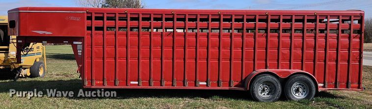 image for item EI3606 1999 Titan livestock trailer