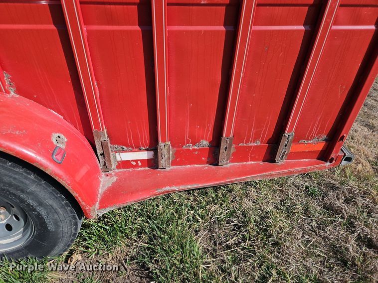 image for item EI3606 1999 Titan livestock trailer