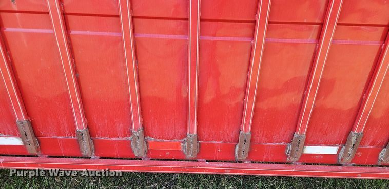 image for item EI3606 1999 Titan livestock trailer