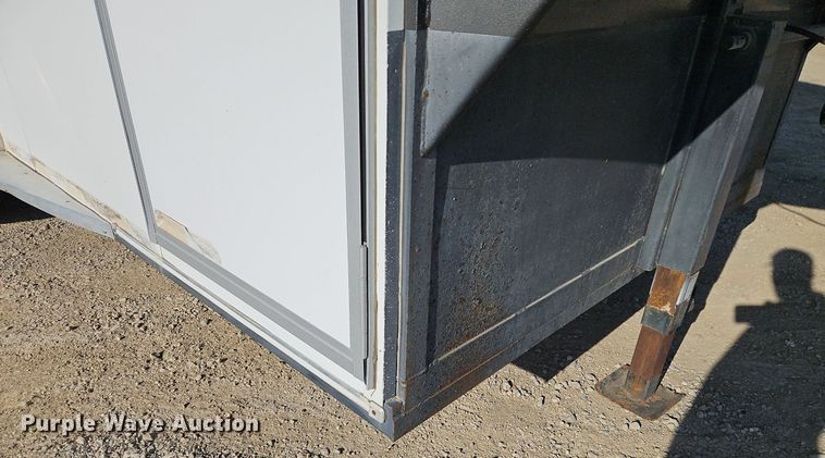 image for item EI3616 1996 Diamond D livestock trailer