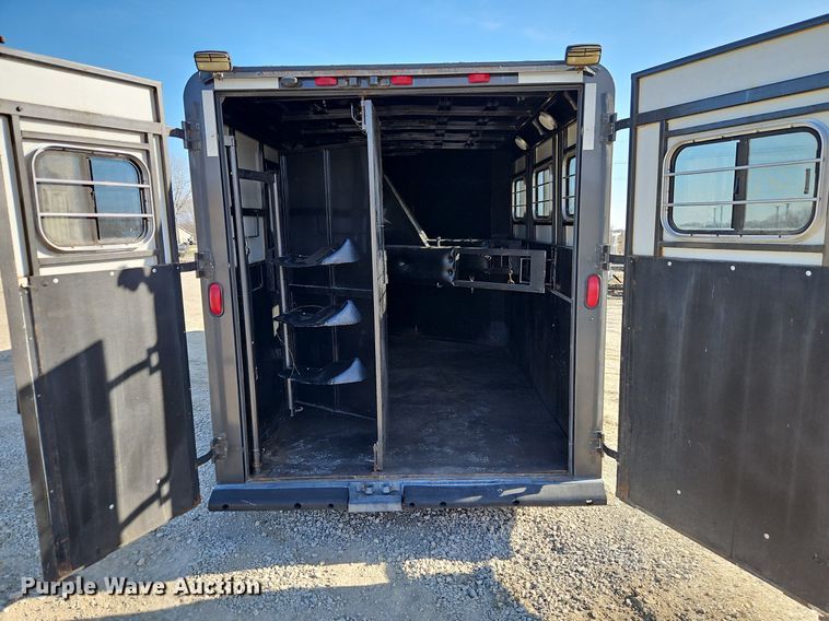 image for item EI3616 1996 Diamond D livestock trailer