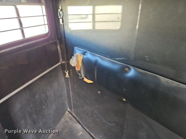 image for item EI3616 1996 Diamond D livestock trailer