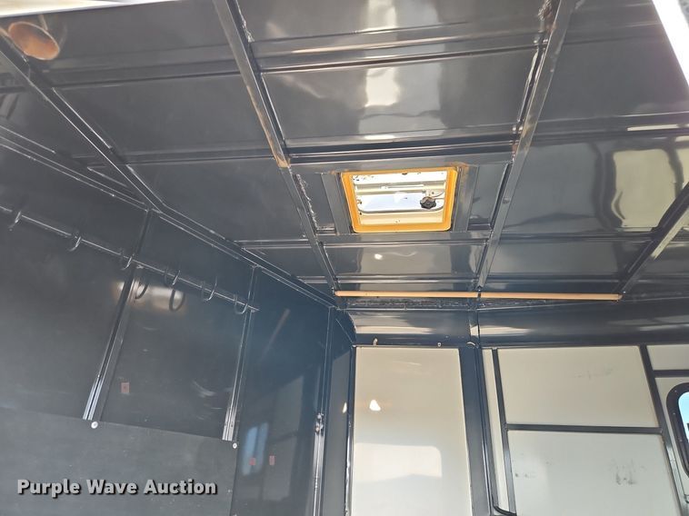 image for item EI3616 1996 Diamond D livestock trailer