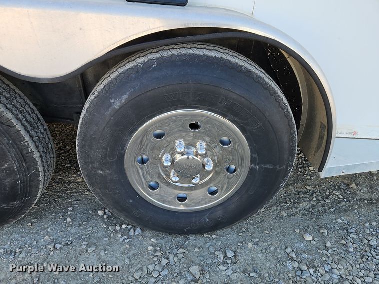 image for item EI3616 1996 Diamond D livestock trailer