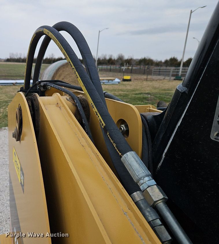 image for item EI3618 2007 Caterpillar  246C skid steer loader