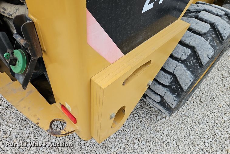 image for item EI3618 2007 Caterpillar  246C skid steer loader