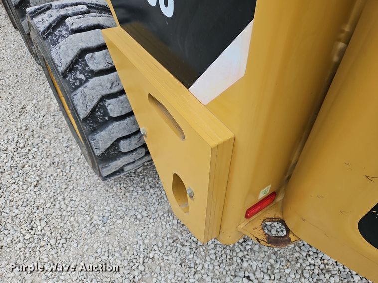 image for item EI3618 2007 Caterpillar  246C skid steer loader