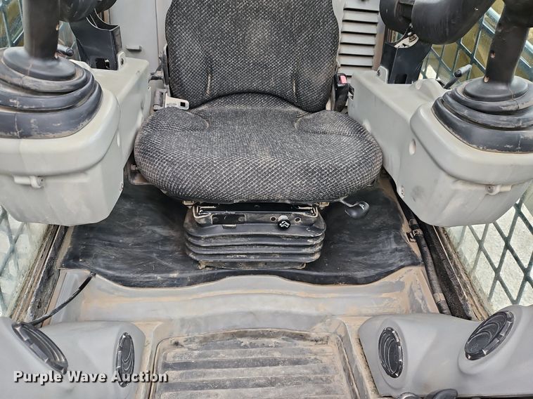 image for item EI3618 2007 Caterpillar  246C skid steer loader