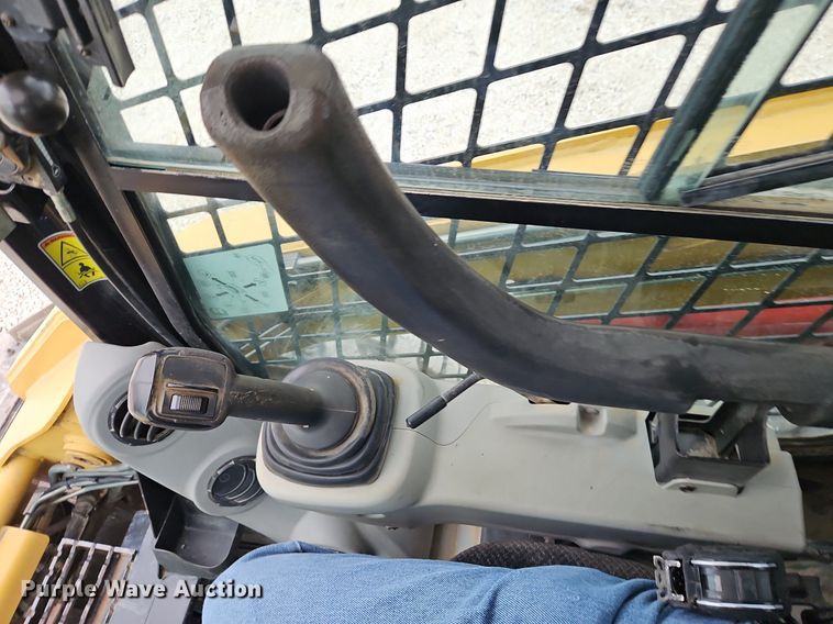 image for item EI3618 2007 Caterpillar  246C skid steer loader