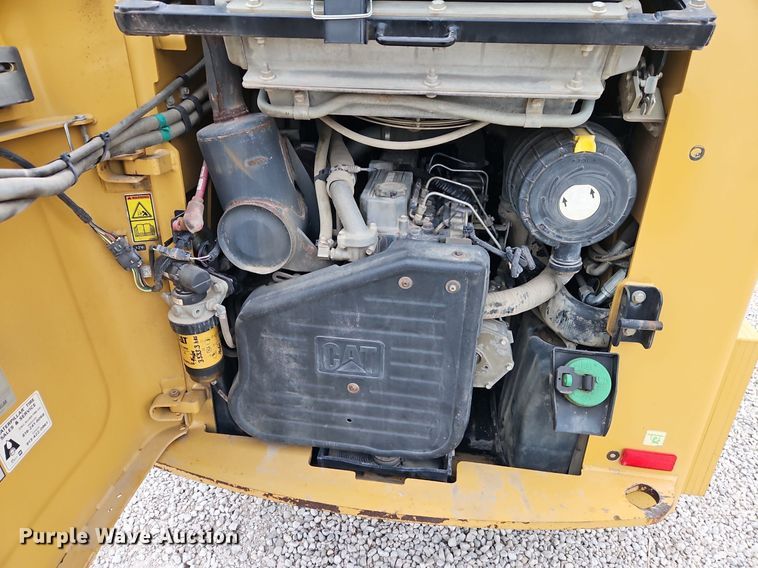 image for item EI3618 2007 Caterpillar  246C skid steer loader