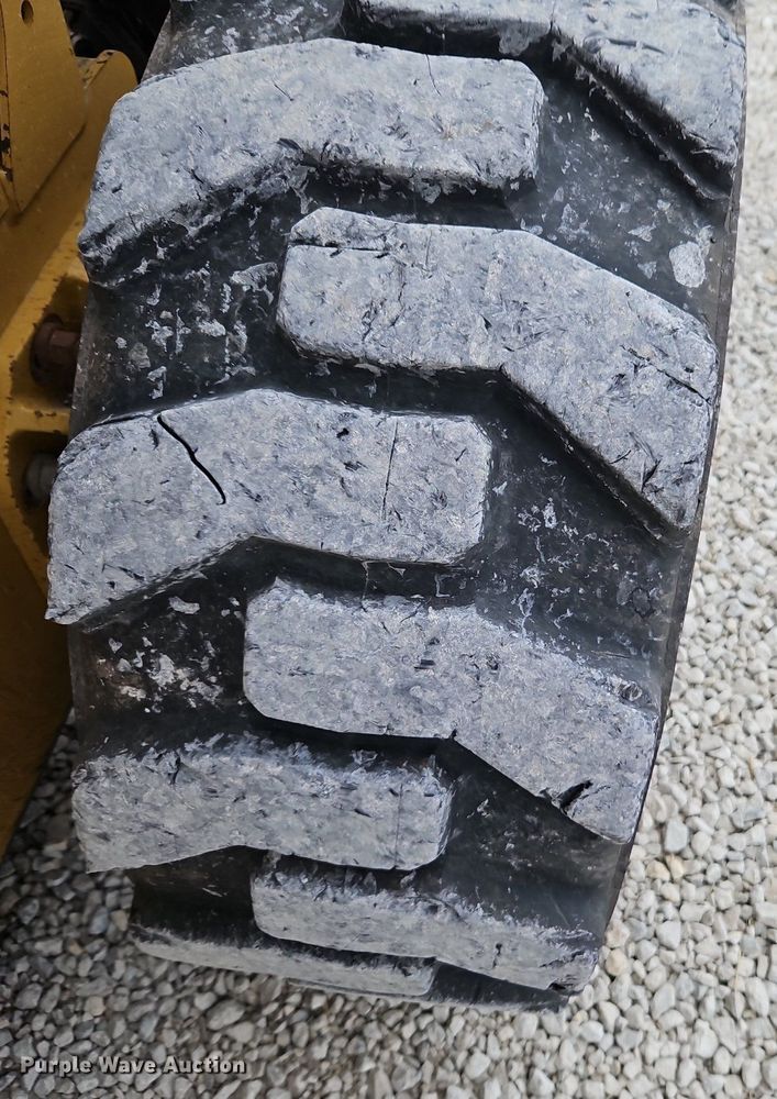 image for item EI3618 2007 Caterpillar  246C skid steer loader