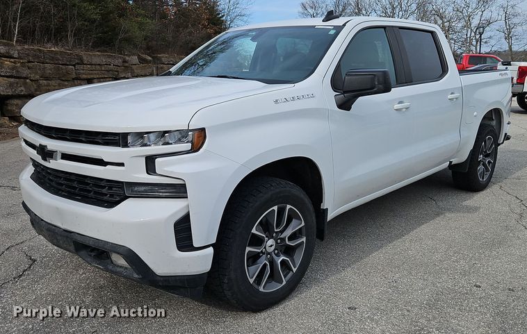 image for item EI3639 2019 Chevrolet  Silverado 1500 Crew Cab pickup truck