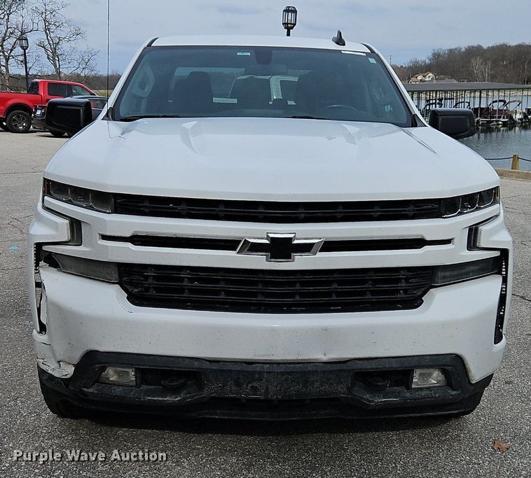 image for item EI3639 2019 Chevrolet  Silverado 1500 Crew Cab pickup truck