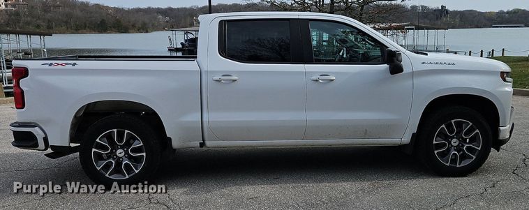 image for item EI3639 2019 Chevrolet  Silverado 1500 Crew Cab pickup truck