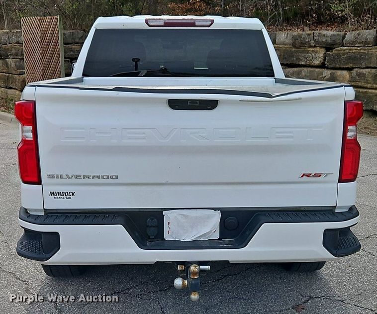 image for item EI3639 2019 Chevrolet  Silverado 1500 Crew Cab pickup truck