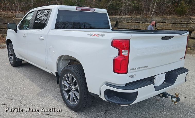 image for item EI3639 2019 Chevrolet  Silverado 1500 Crew Cab pickup truck