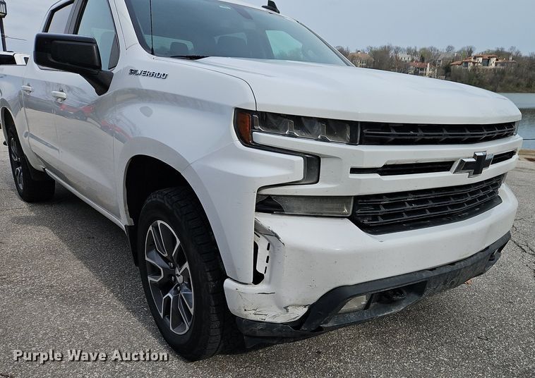 image for item EI3639 2019 Chevrolet  Silverado 1500 Crew Cab pickup truck