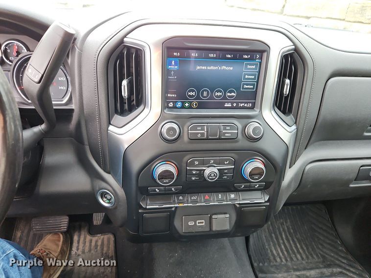 image for item EI3639 2019 Chevrolet  Silverado 1500 Crew Cab pickup truck