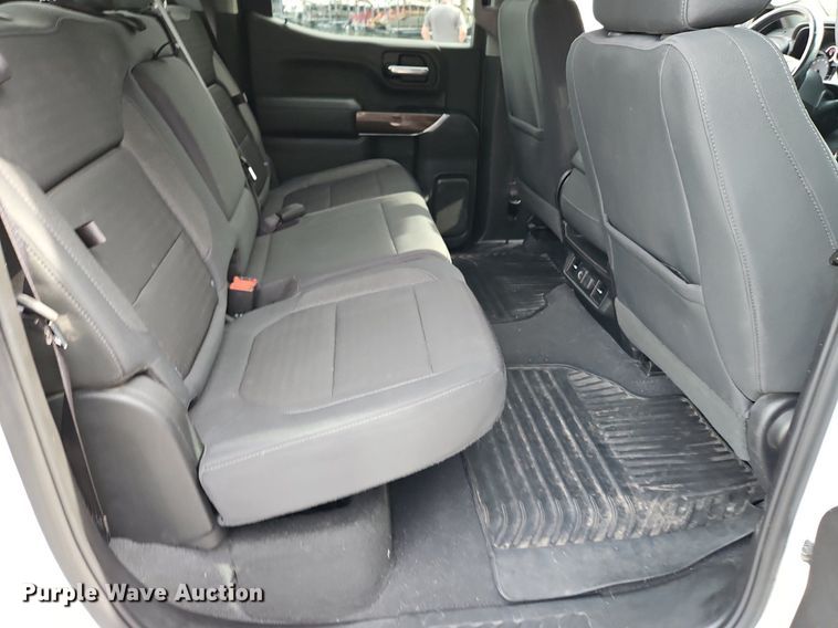 image for item EI3639 2019 Chevrolet  Silverado 1500 Crew Cab pickup truck