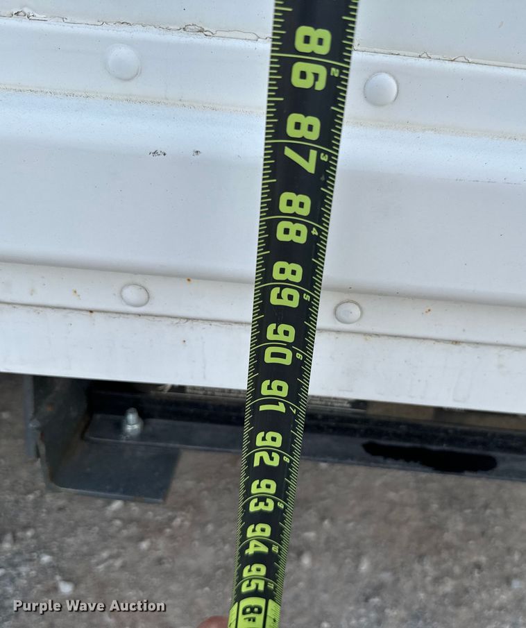 image for item EJ0320 2000 Freightliner MT45 Food truck