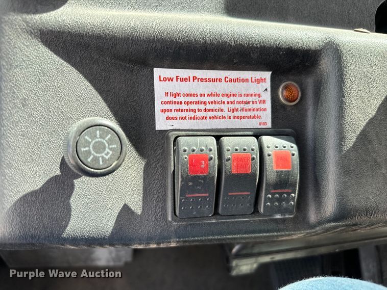 image for item EJ0320 2000 Freightliner MT45 Food truck