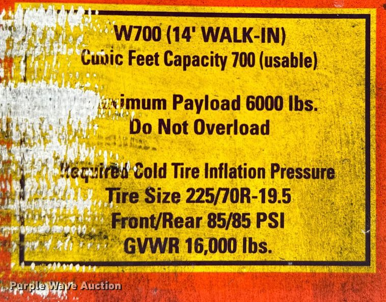 image for item EJ0320 2000 Freightliner MT45 Food truck