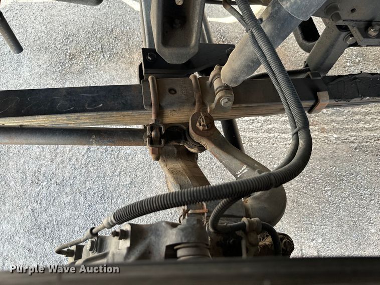 image for item EJ0320 2000 Freightliner MT45 Food truck