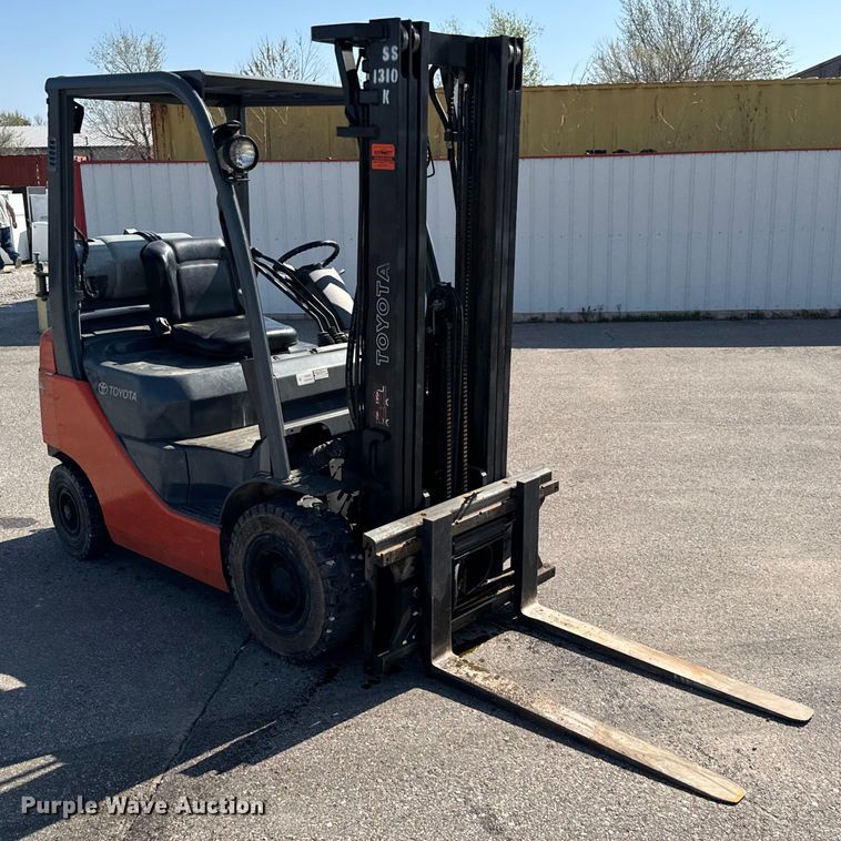 image for item EJ0322 Toyota 8FGU15 forklift