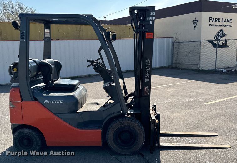 image for item EJ0322 Toyota 8FGU15 forklift