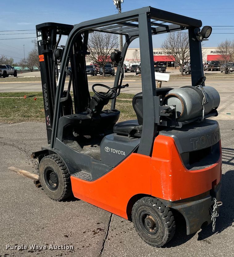 image for item EJ0322 Toyota 8FGU15 forklift